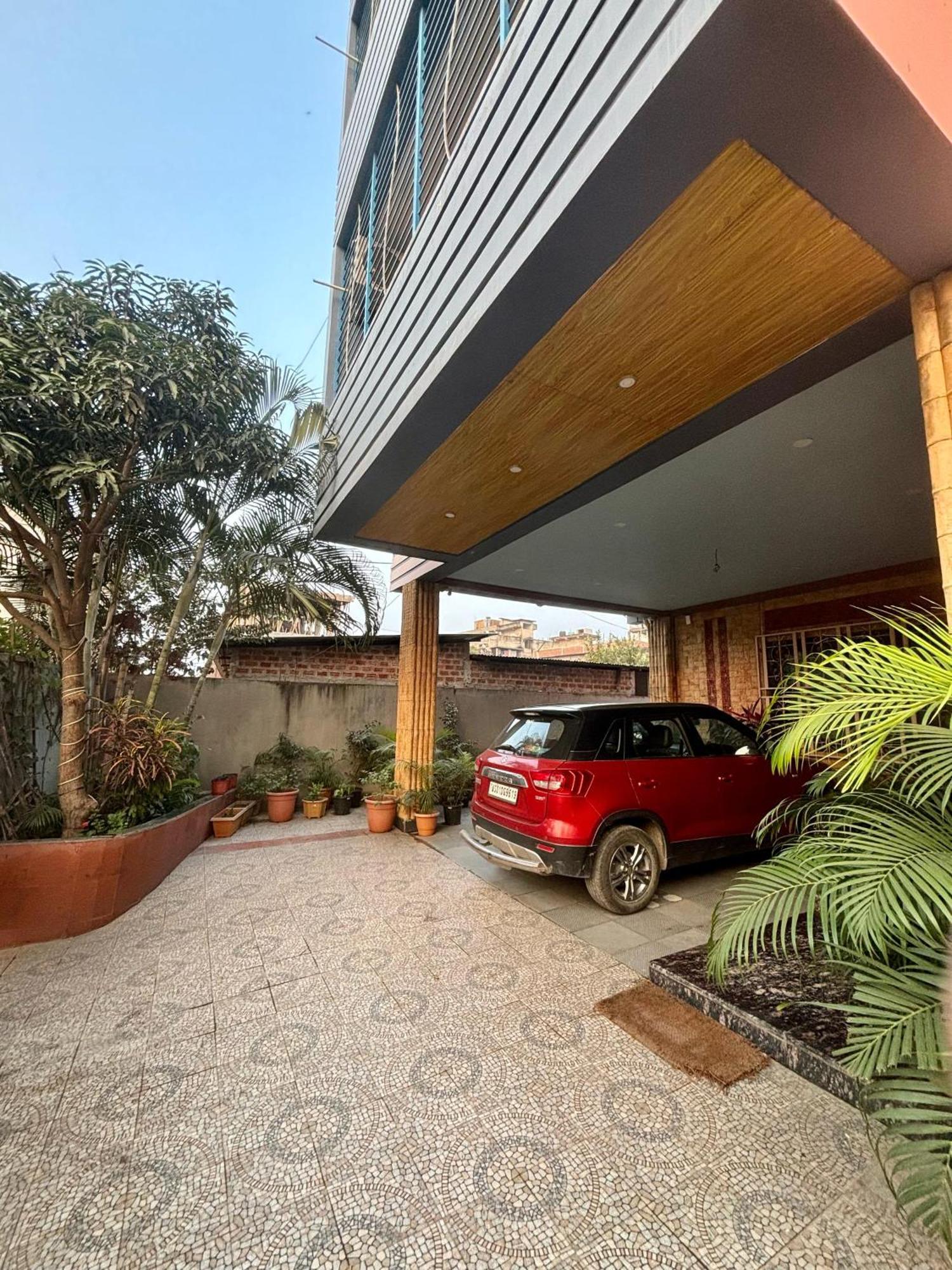 Krishna Shree Guest House 구와하티 외부 사진